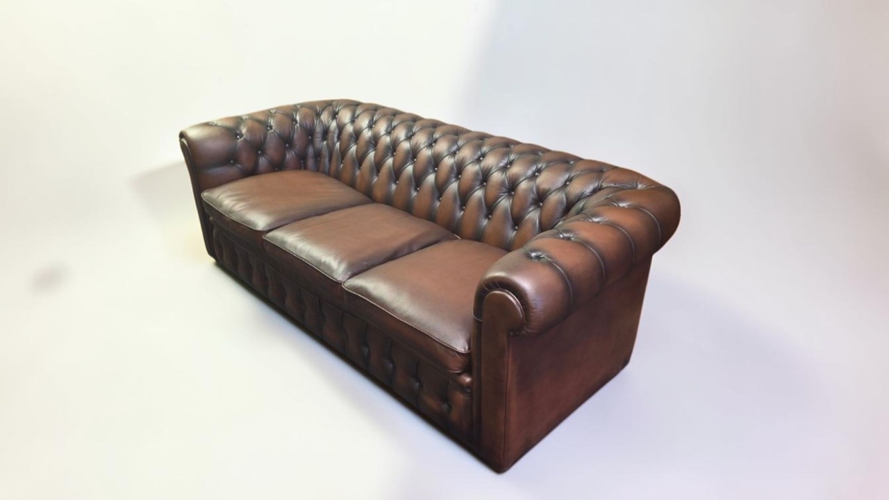 Chesterfield natūralios odos sofa
