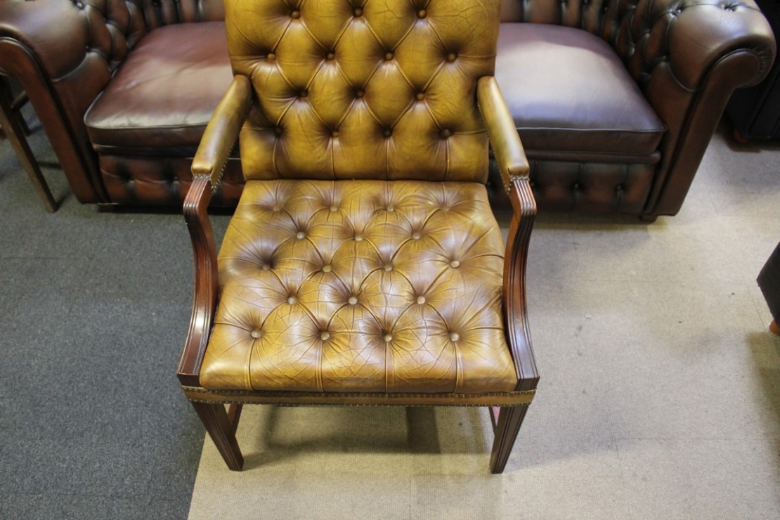 Chesterfield boso kėdė